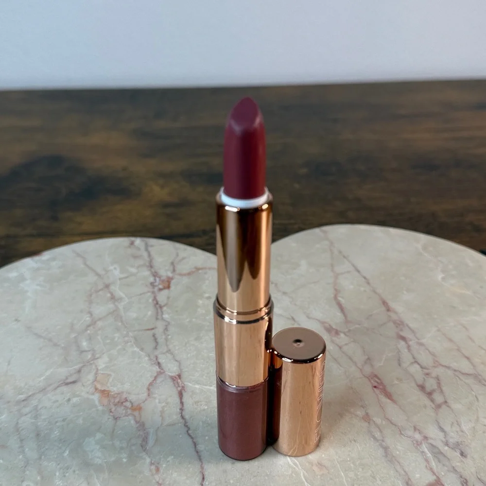 Shimmer Lipstick Stick in Deep Rose